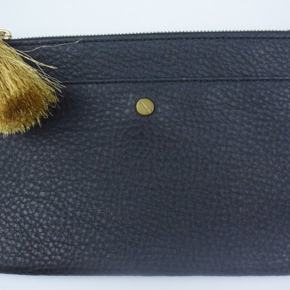 Lot Pierced earrings J. Crew, Avon, etc. with J. Crew Leather Zippered Pouch - Picture 9 of 16